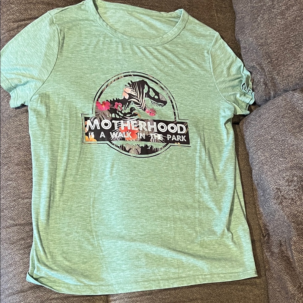 Motherhood “Walk in the Park” Jurassic style short-sleeve tee, XL